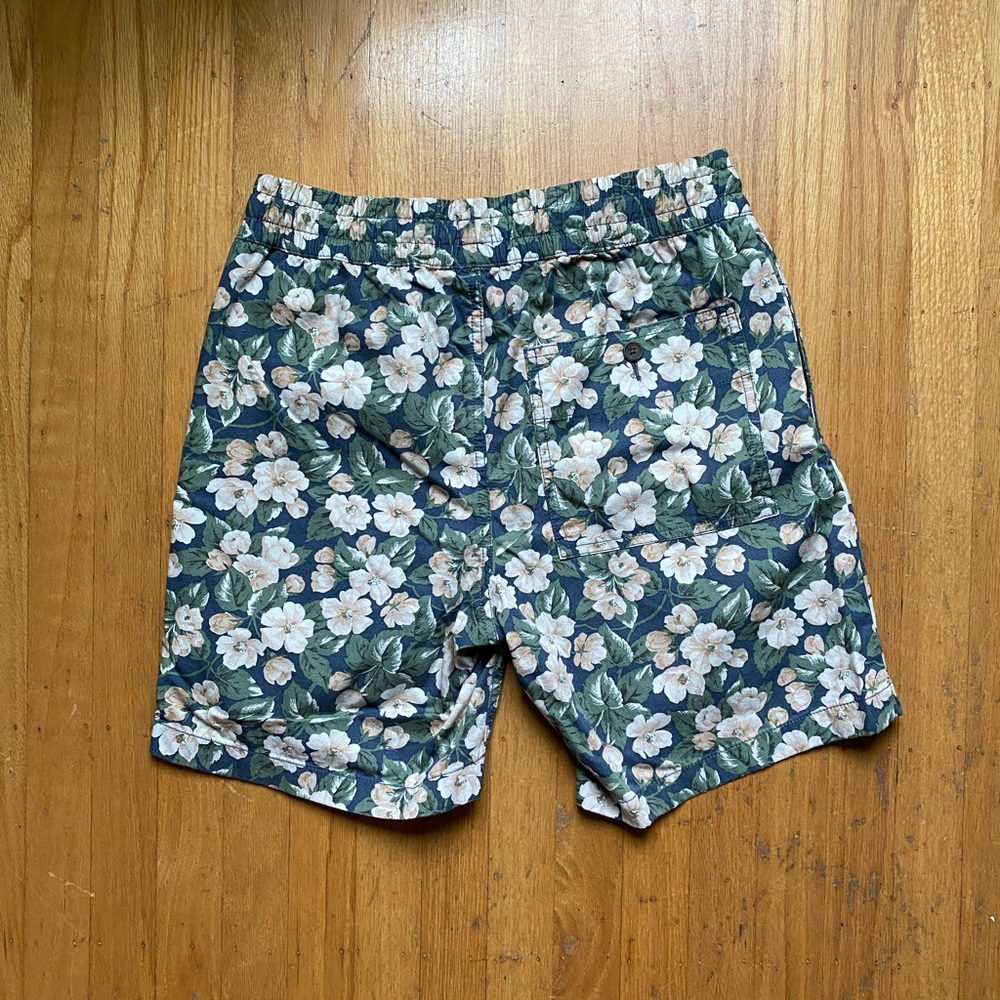 J. Crew Drawstring Shorts 7 Inch Inseam - Picture 2 of 3